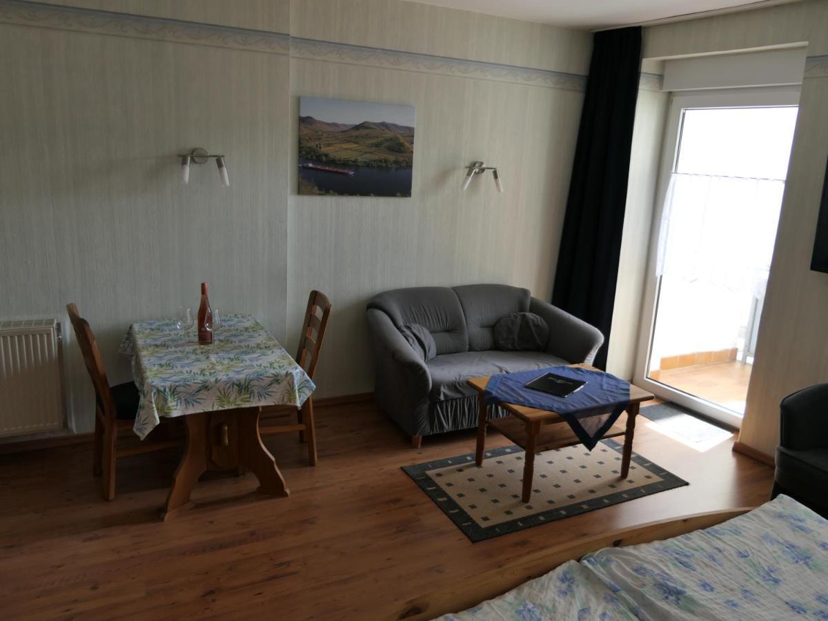 Ferienwohnungen Und Appartements - Haus Budinger Alf Zewnętrze zdjęcie