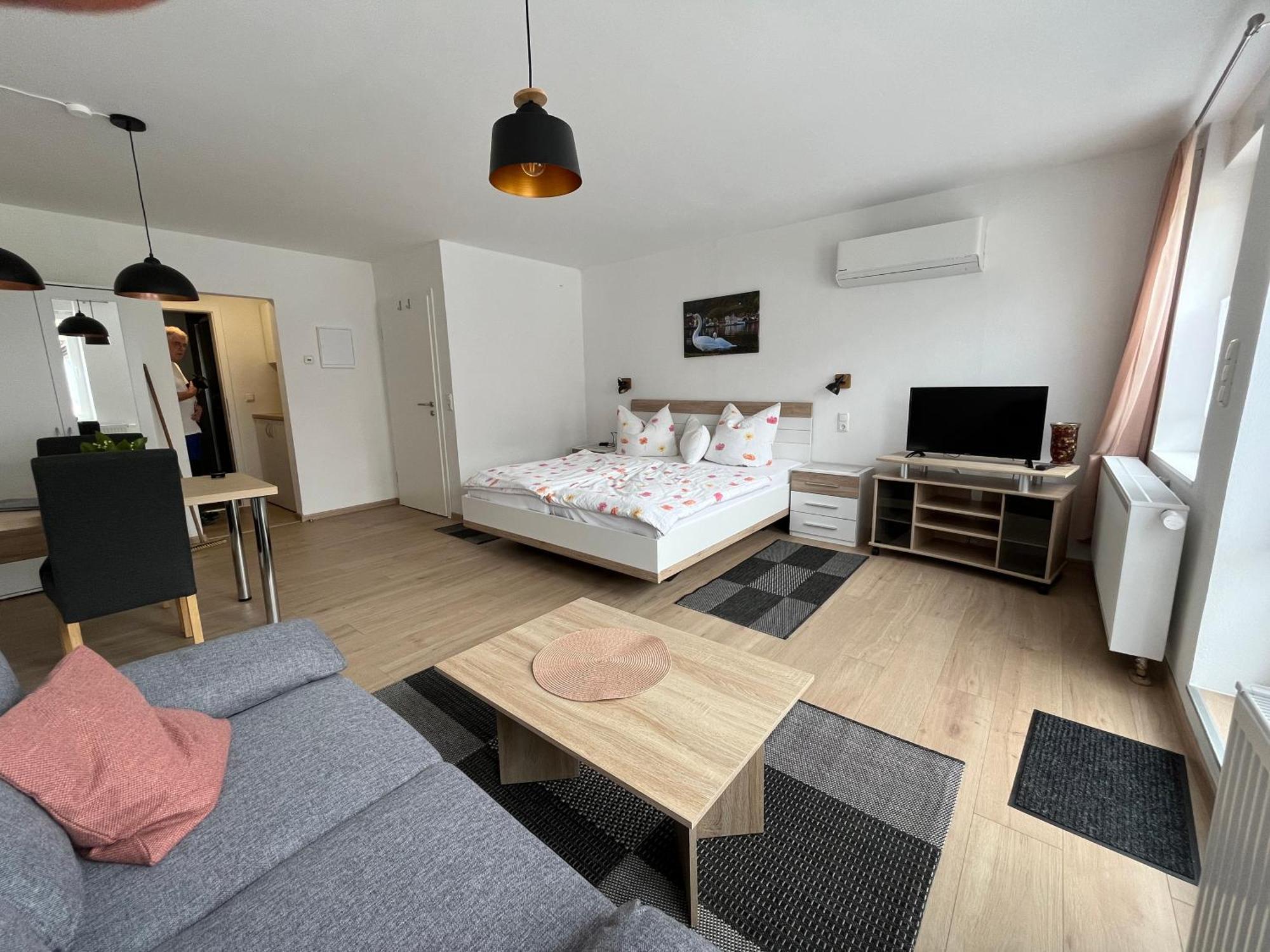 Ferienwohnungen Und Appartements - Haus Budinger Alf Zewnętrze zdjęcie