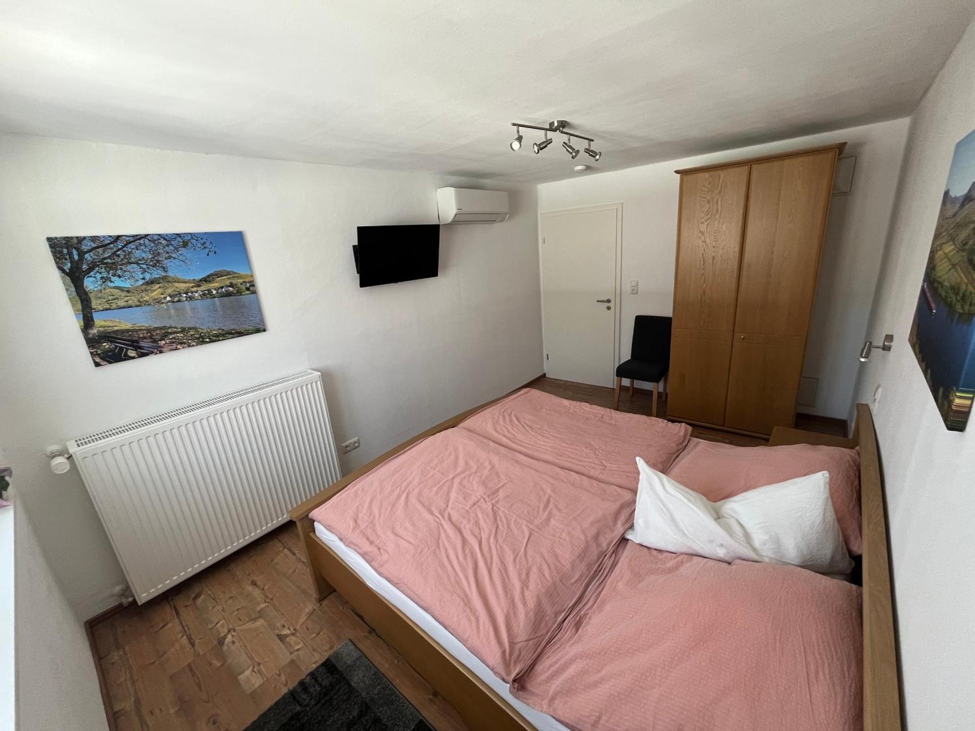 Ferienwohnungen Und Appartements - Haus Budinger Alf Zewnętrze zdjęcie
