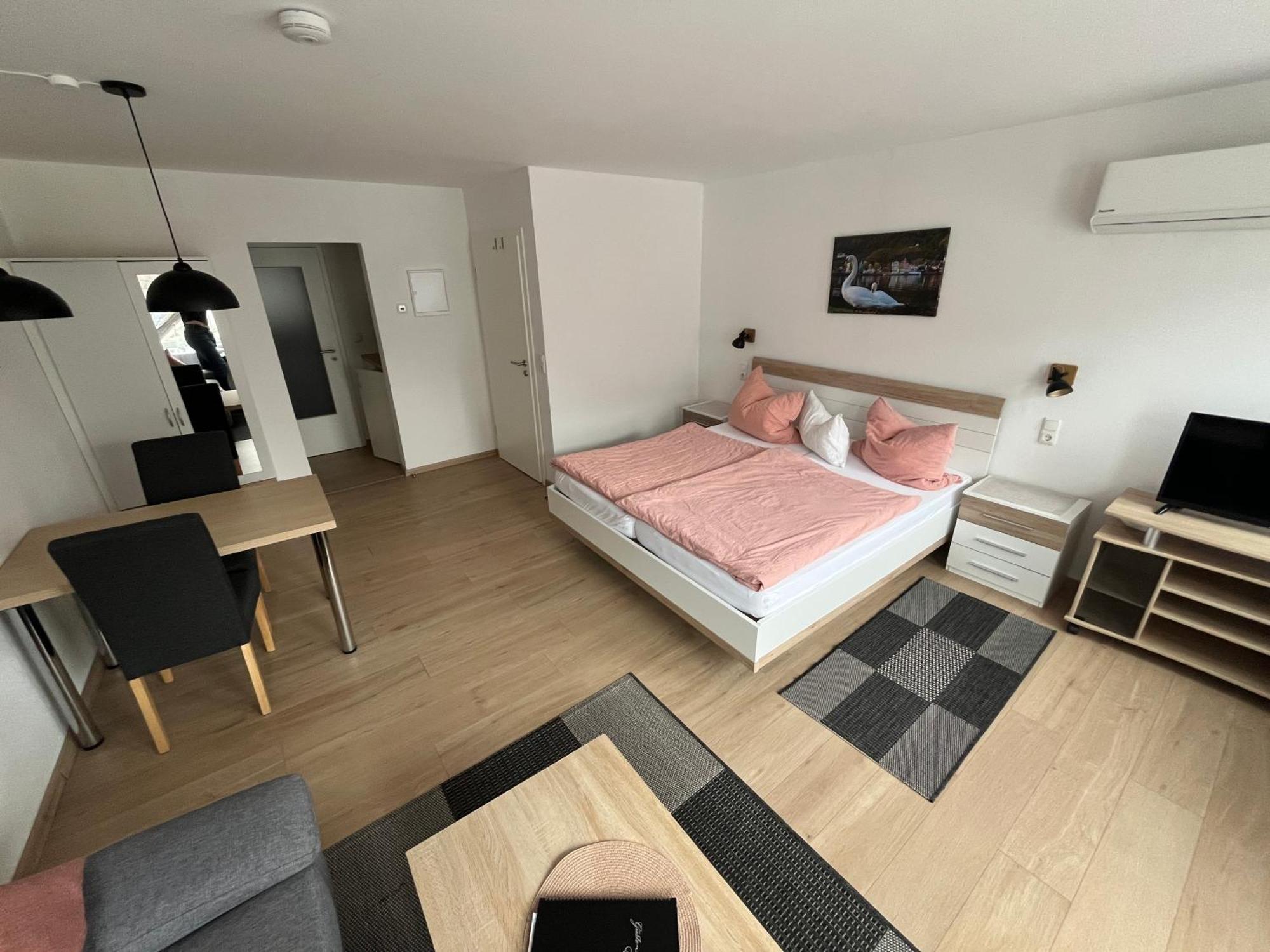 Ferienwohnungen Und Appartements - Haus Budinger Alf Zewnętrze zdjęcie