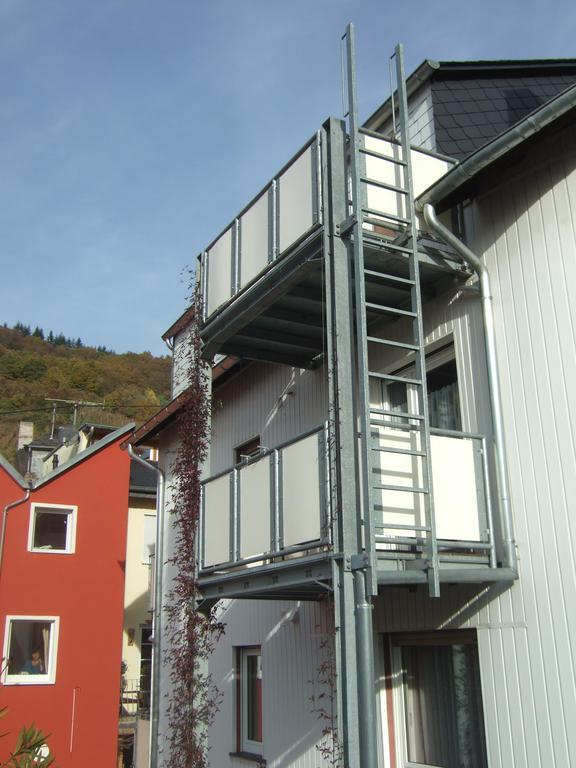 Ferienwohnungen Und Appartements - Haus Budinger Alf Zewnętrze zdjęcie
