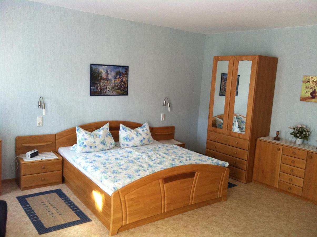 Ferienwohnungen Und Appartements - Haus Budinger Alf Zewnętrze zdjęcie